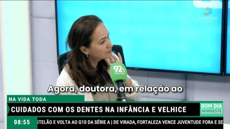 entrevista @verdinhaoficial da @tvverdesmares a @draraquelfiterman dá explicações e dicas de saúde bucal desde aos pequenos ate aos idosos